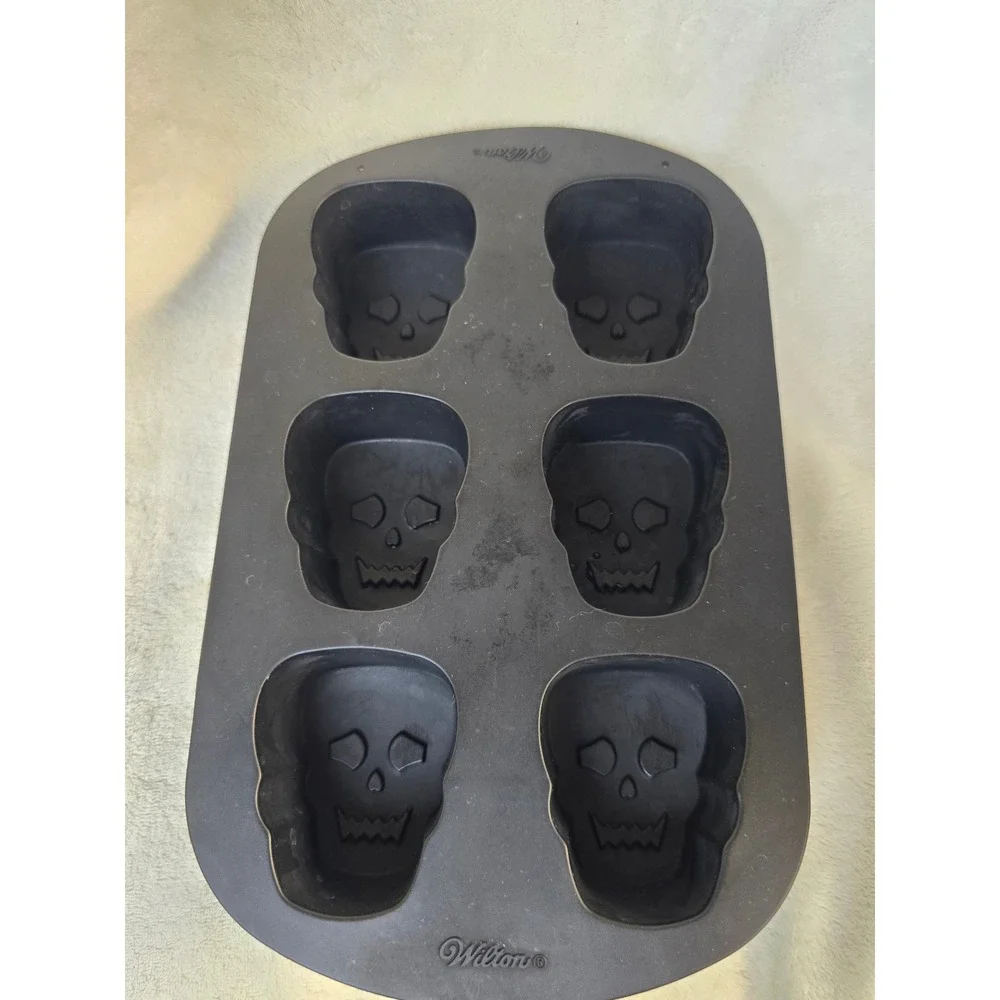 Wilton silicone baking
